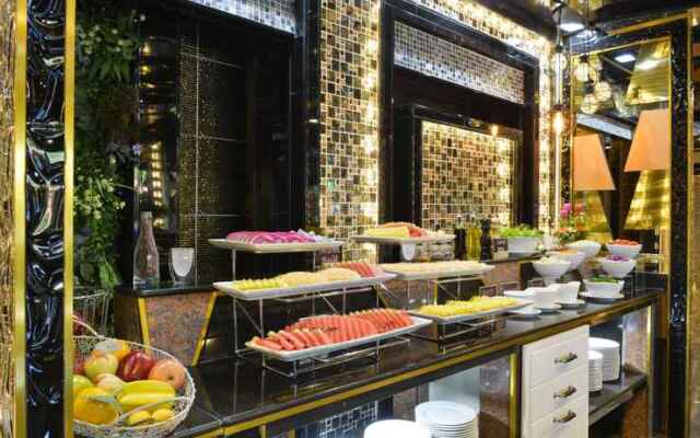 The Breton Hotel Media