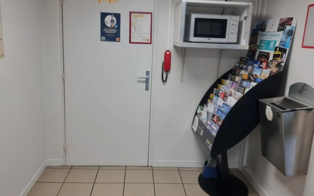 PREMIERE CLASSE CLERMONT FERRAND SUD - Aubière