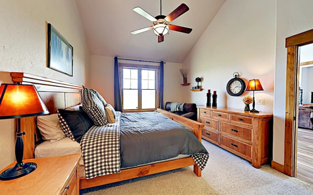 580 Granby - 3 Br Home