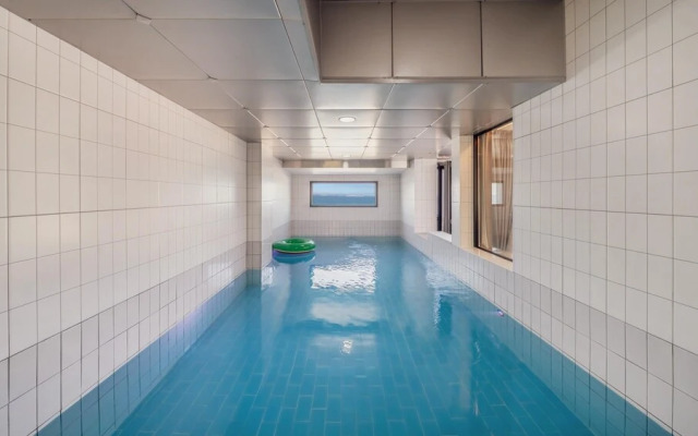 Pohang Etoile Poolvilla