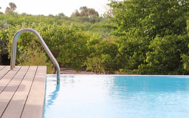 Modern 4-bedroom Villa With A Private Pool