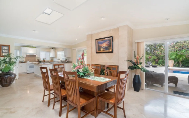 Kailua Beachside 4 Bedroom Home by RedAwning
