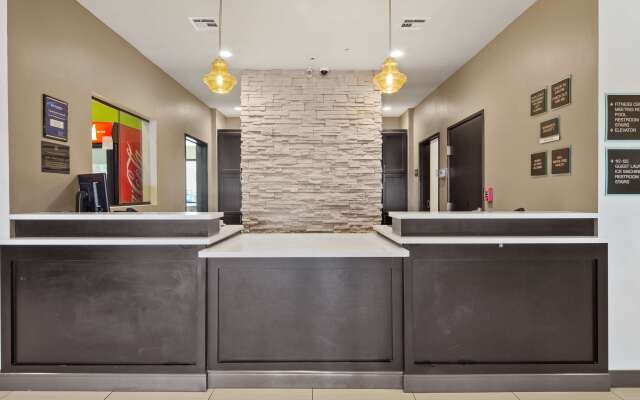 Best Western Lindsay Inn & Suites