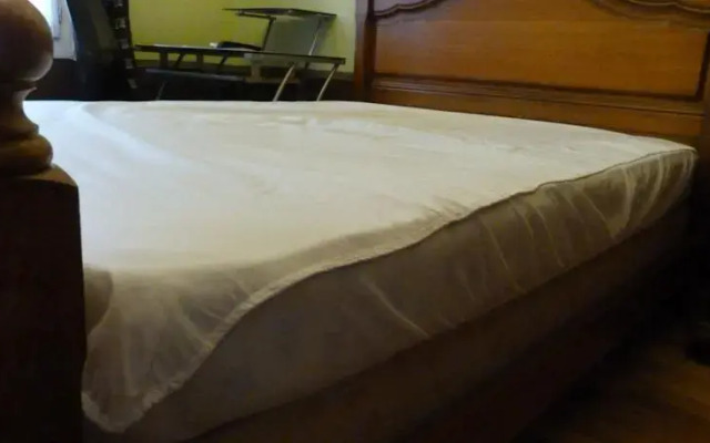 Paris Guesthouse