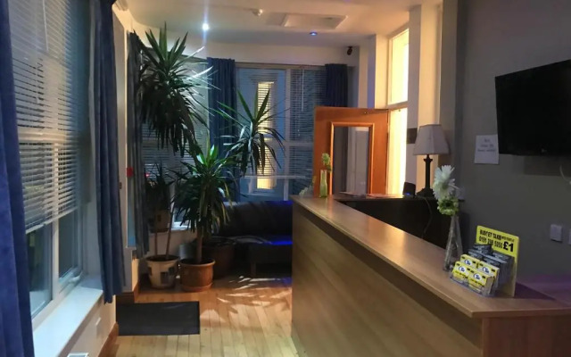 Clifton House Hotel - B  B