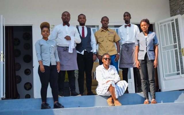 Inzozi Africa House B&B-Gishushu