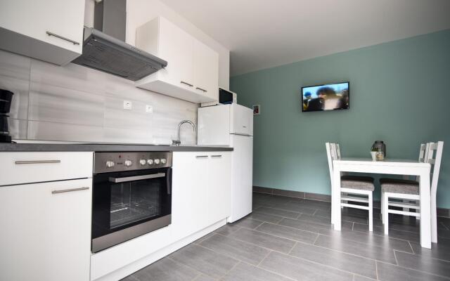 Gordana Mar - With Pool - A1