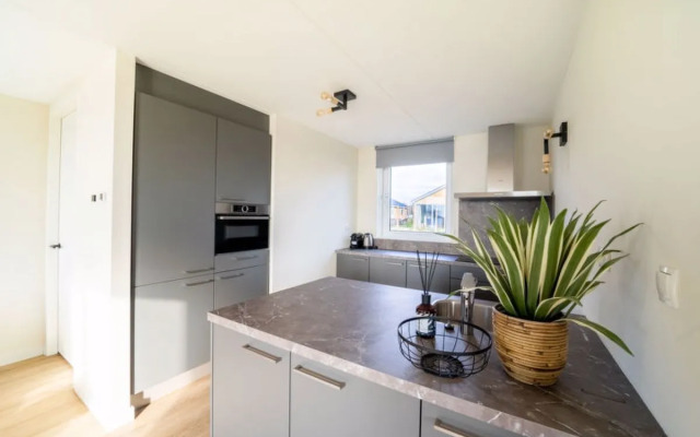 Resort De Kraaijenbergse Plassen 10279