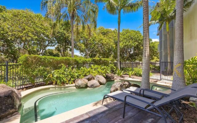 Resort & Spa With Private Plunge Pool 7008/09