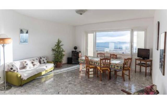 Apartment Viale Colle dell'Infinito