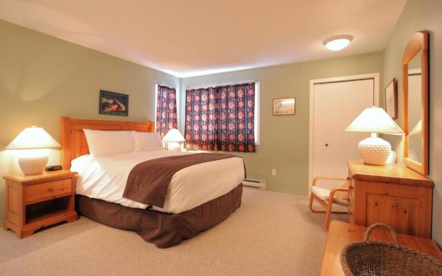 Timberline Lodges by Fernie Lodging Company