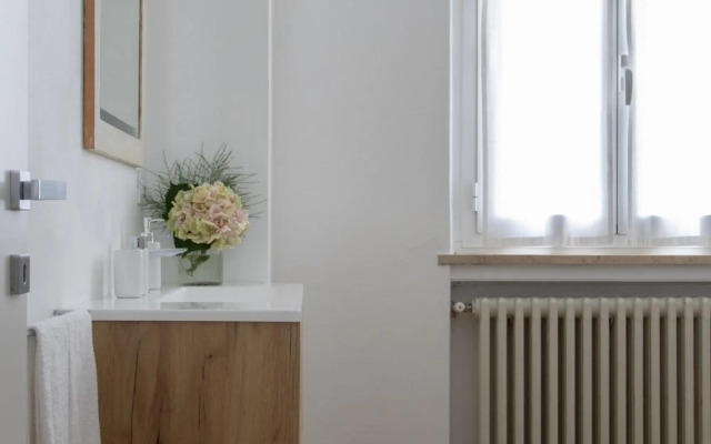 Luxury Estate on the Hills of Lake Garda