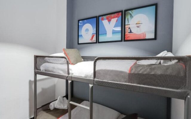 OYO Ruzafa Guesthouse