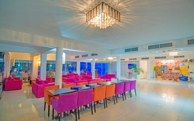 Marlita Beach Hotel Apartments