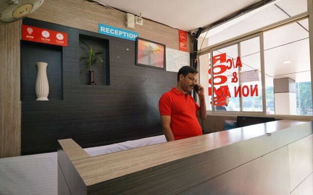 OYO 4280 The City Gate Residency