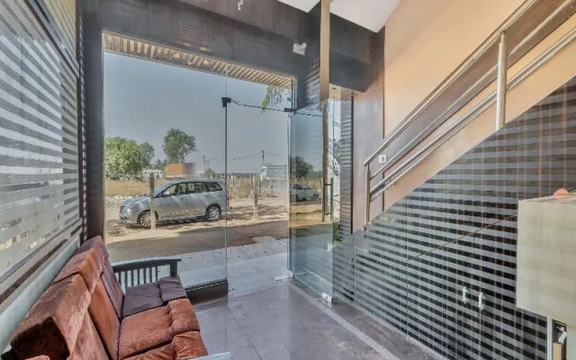 OYO 10523 Spandana Residency