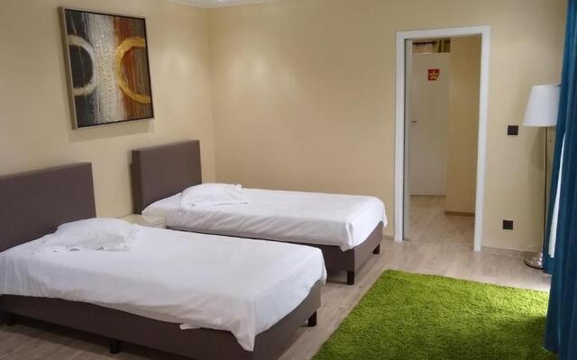 Hotel Phenix