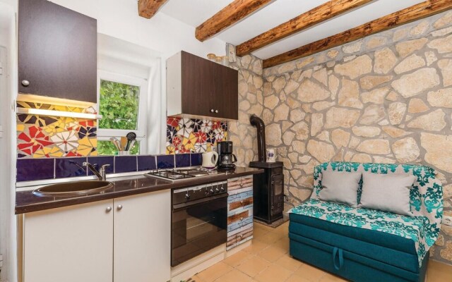 Amazing Home in Supetarska Draga With 3 Bedrooms and Wifi