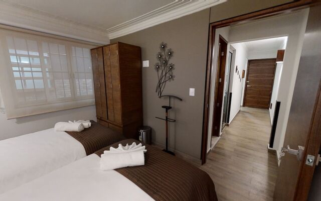 Tokio Suites