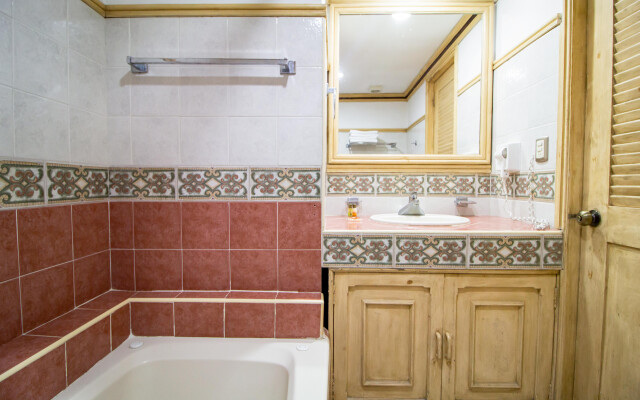 Hotel Suites Flamboyanes