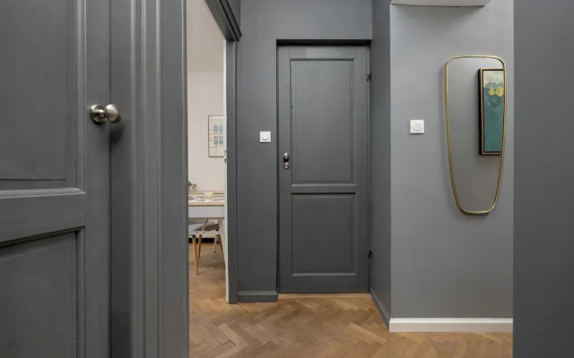 Warsaw Turquoise Residence by Renters