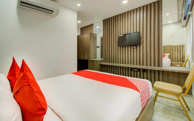 V Hotel by OYO Rooms