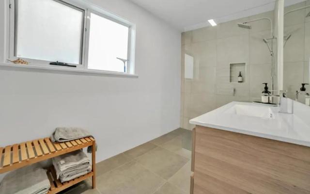 Beach House on Bentley