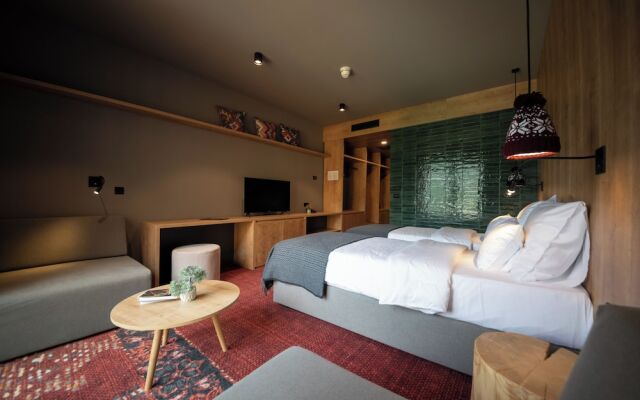 Hotel Nomad