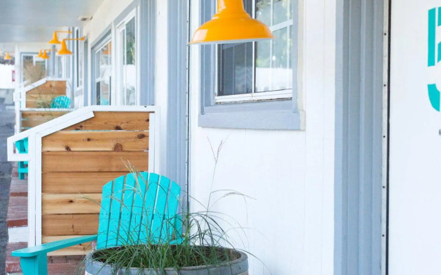Cambria Beach Lodge