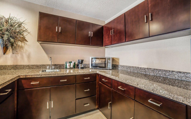 Comfort Suites Ogden Conference Center