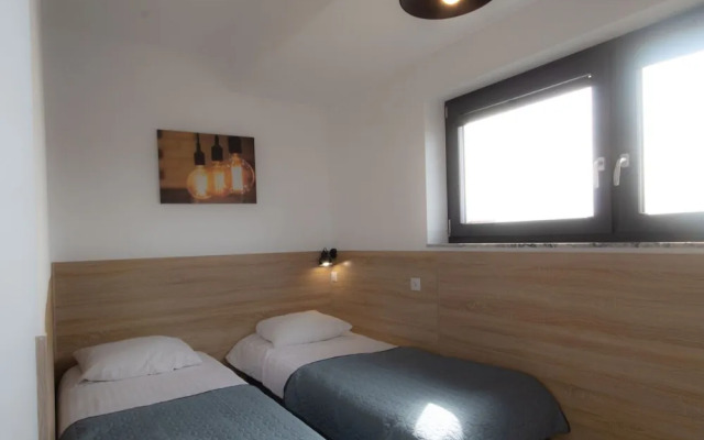 Apartment in Sianozety Near the Beach