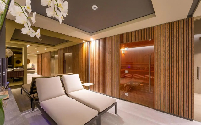 The Central City - Luxury ApartHotel