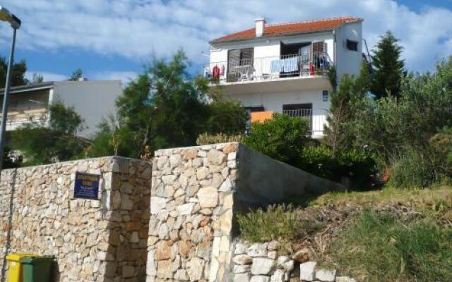 Apartment Obala Petra Kresimira Iv 1