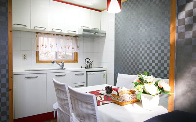 Galaxy x Hotel type Caravan Glamping&Pension
