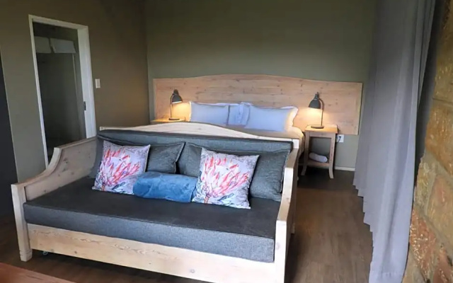 Oranje Guest Farm