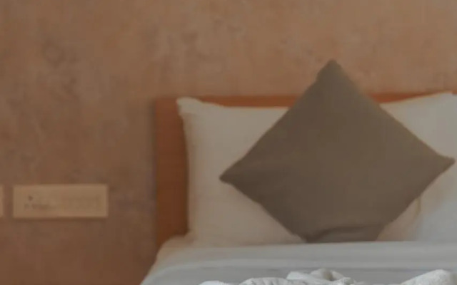 OYO Premium Light House Hill