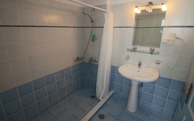 Aethrio Sunset Village Hotel