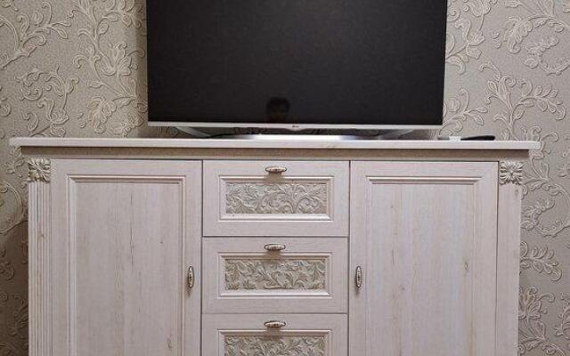 Я к Вам на улице Крылова 15 корпус 2