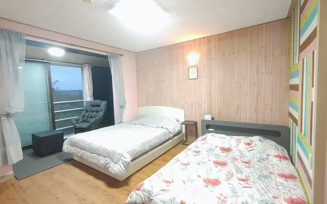 Salmon Village Pension