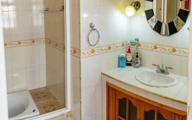Ana Belkis House