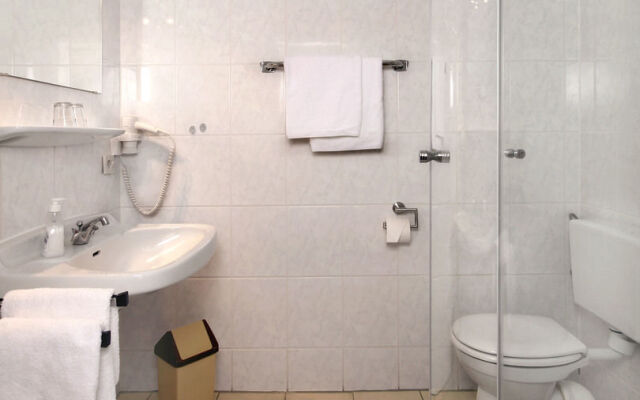 Strand Hotel Nordsee, Hotel Schnaugst