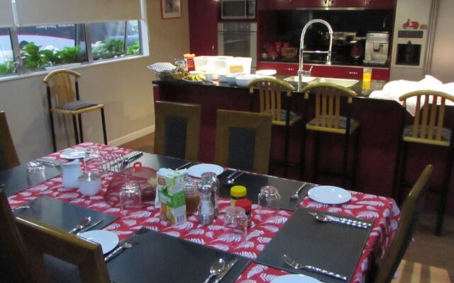 15 On Dillon Bed & Breakfast