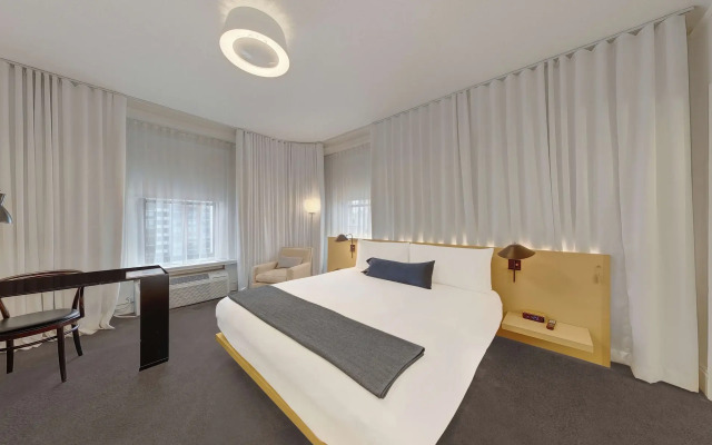 The Chicago Hotel Collection Ambassador Gold Coast