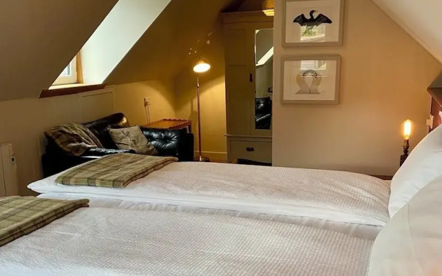 Highland Rooms - Room Only No Breakfast