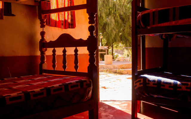 Waira Hostel-Camping