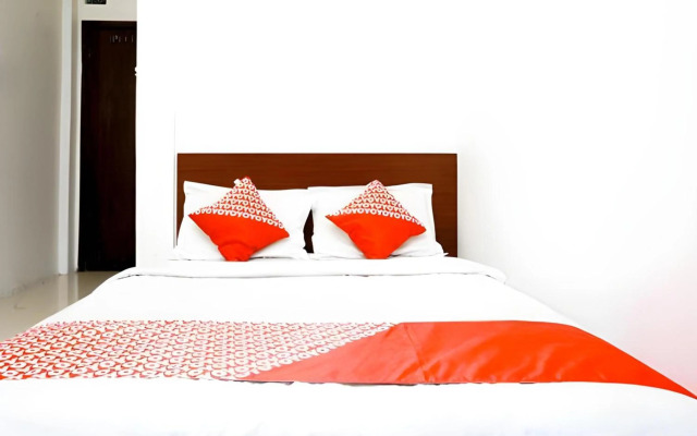 New Hotel Colón