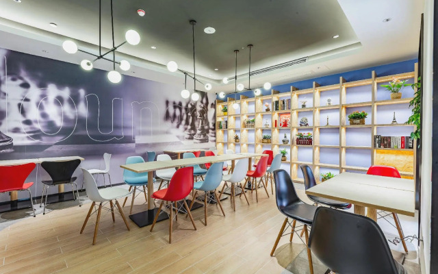 Ibis Hotel (Jinan Shandong Normal University Culture East Road Shop)