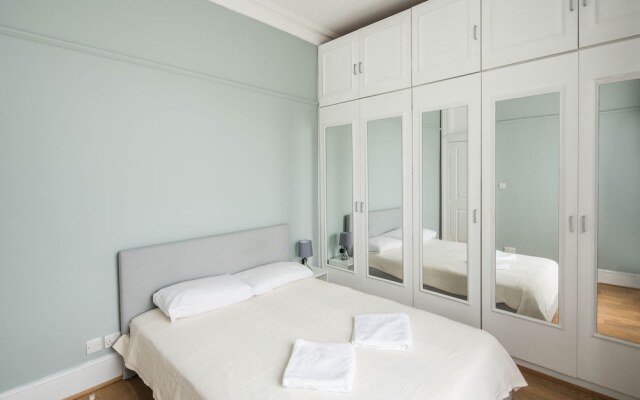 Gloucester Station Gem, 3 Bedroom Oasis