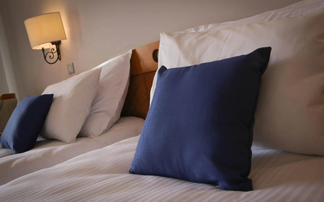 Calypso Hotel