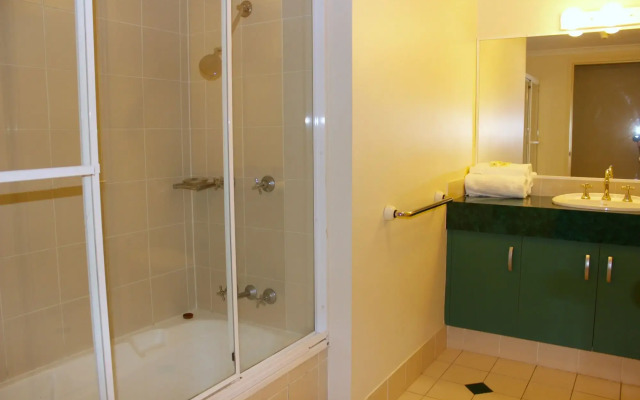 Currumbin Sands Holiday Apartments